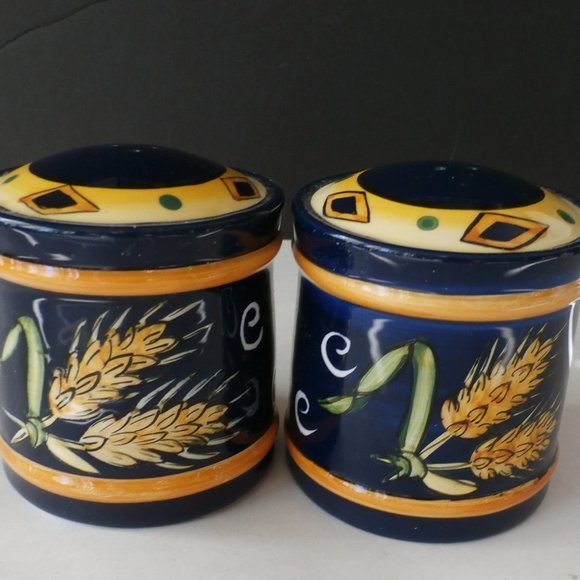 VINTAGE YOUNG’S SALT AND PEPPER SET CERAMIC CORN WHEAT 1999 EXCLUSIVE - Picture 1 of 6